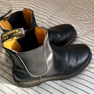 Dr. Marten Chelsea Black Leather Boots 2976